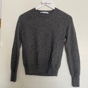 Zara sweater. Size S.